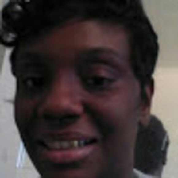 Meet your Posher, Tonya - Picture 1 of 1